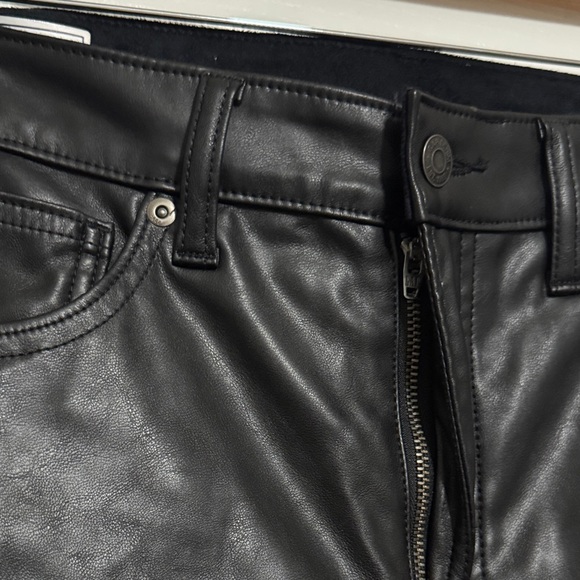 GAP Leather Straight Jeans 90s style - Picture 5 of 8